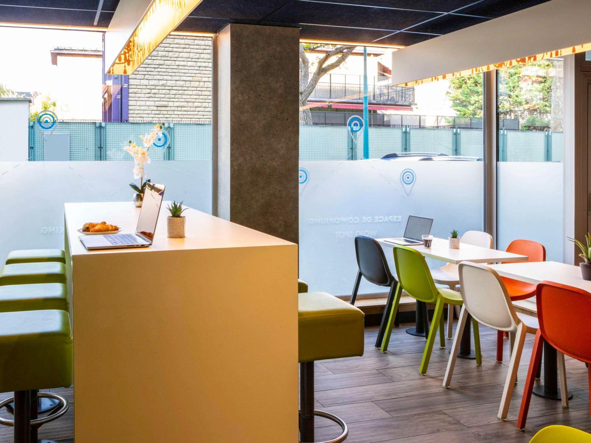 Ibis Budget Paris Clichy Mairie Exteriér fotografie