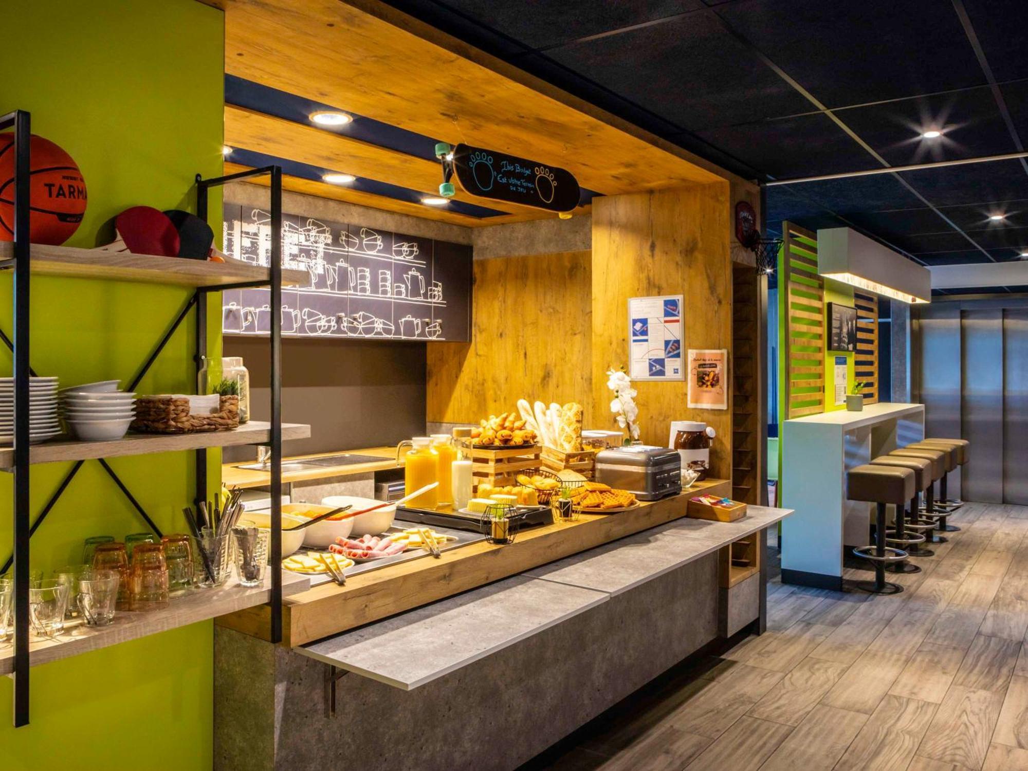 Ibis Budget Paris Clichy Mairie Exteriér fotografie